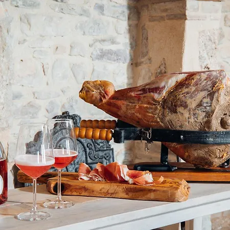 Molinella Alloggio per agriturismo Assisi
